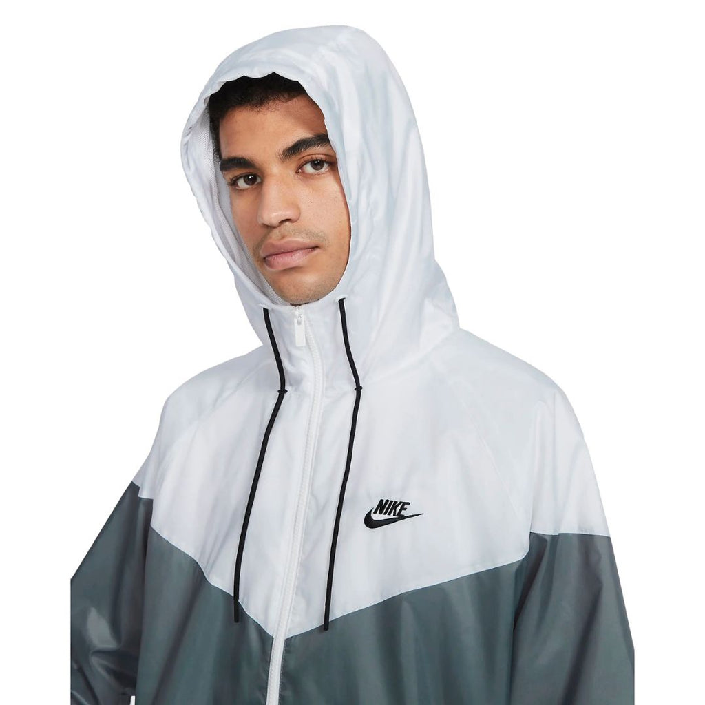 Giacca da uomo Nike Sportswear colore grigio e bianco